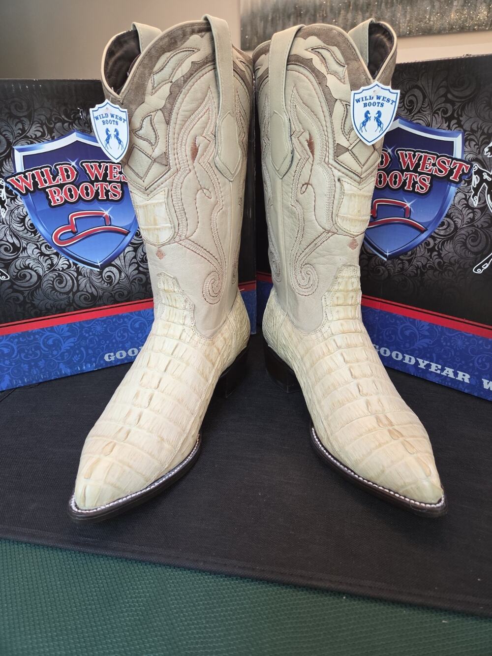 WILD WESTUS12 ORYX GENUINE CROCODILE HORNBACK WESTERN COWBOY BOOT J-TOE (EE)